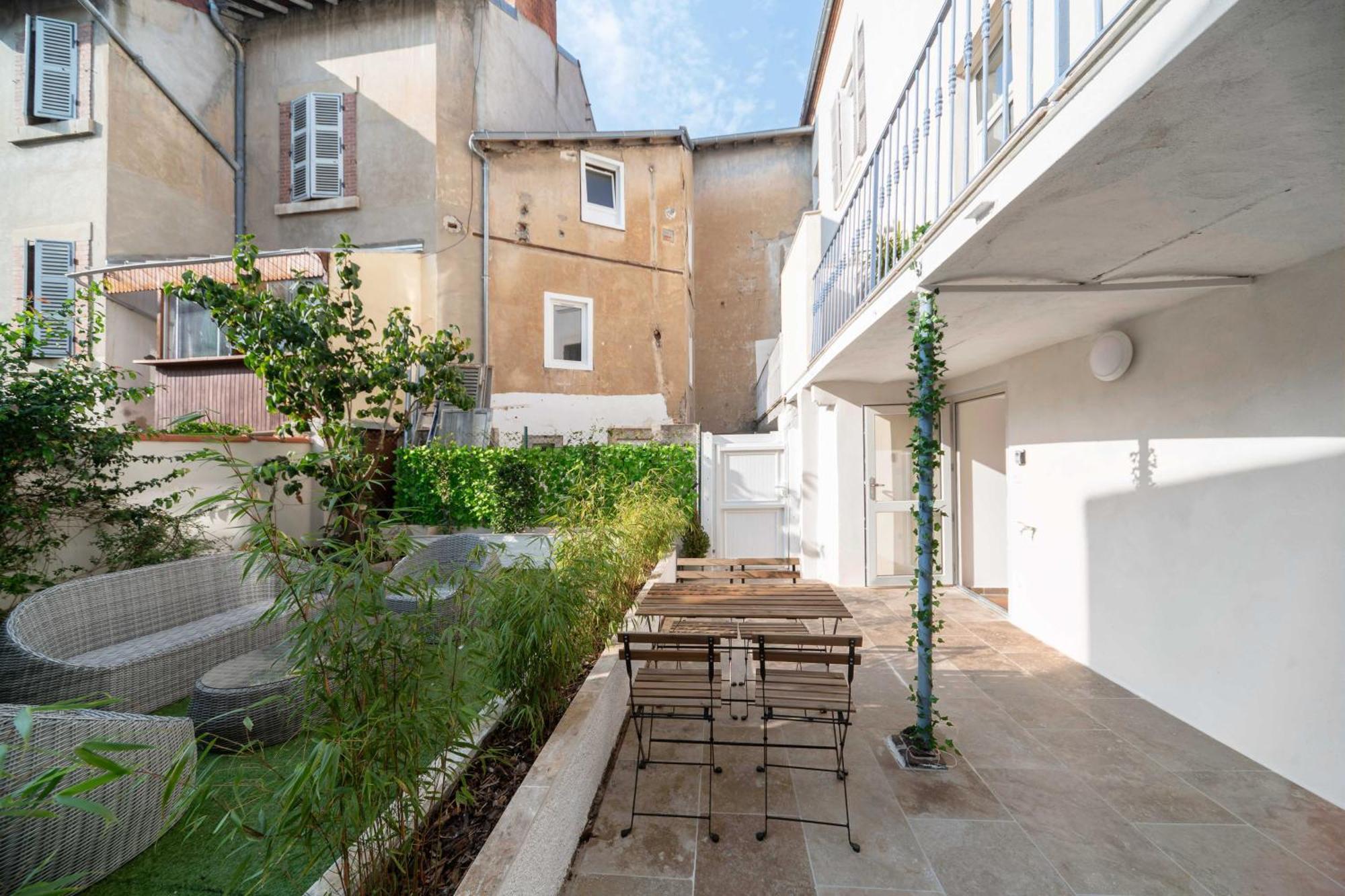 Residence Jaures - Appartements Design Et Climatises En Centre Ville Vichy Kültér fotó