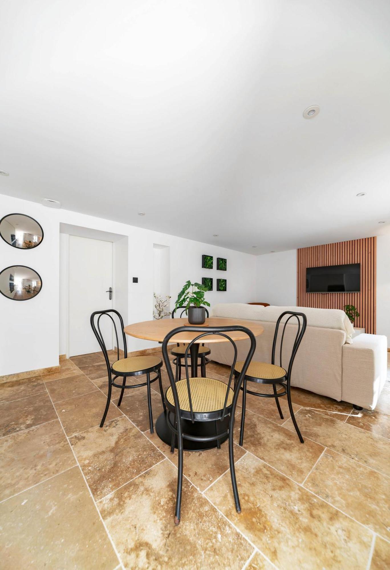 Residence Jaures - Appartements Design Et Climatises En Centre Ville Vichy Kültér fotó